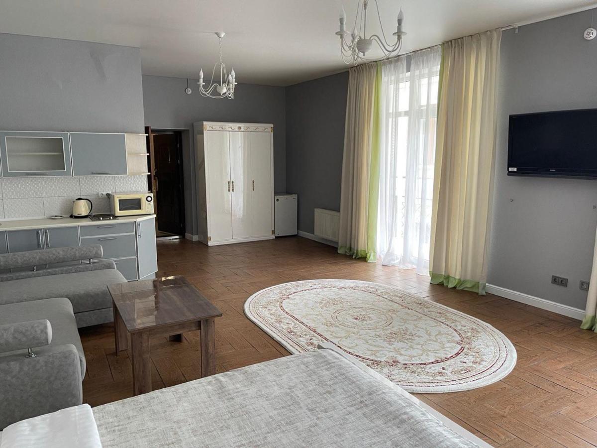 Club City House Klumba Lägenhet Odessa Exteriör bild